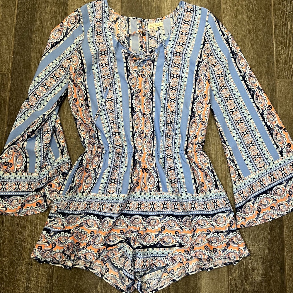 Flowy romper size M